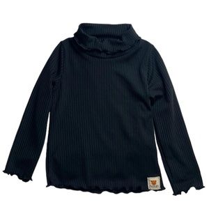 The perfect turtleneck for girls